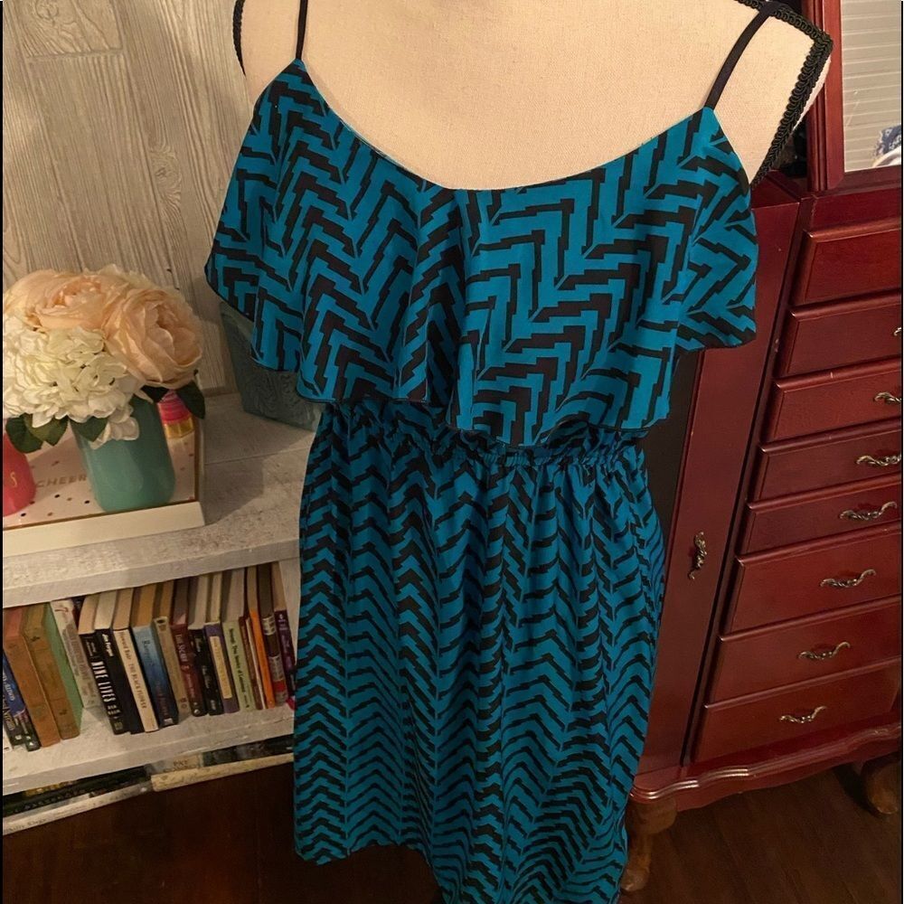 *Epilogue* Geo Print Ruffle Dress EUC
